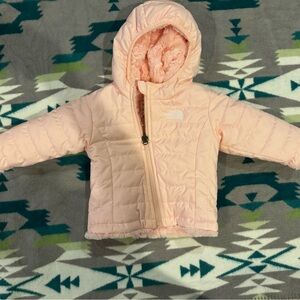 3-6 month NWOT North Face Pink Puffer Jacket